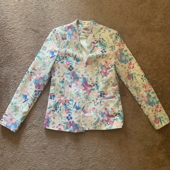 Forever 21 Jackets & Blazers - Beautiful Pastel Blazer